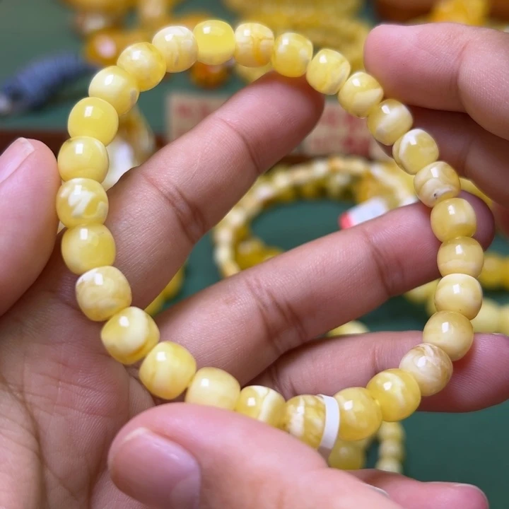 蜜蜡未镶嵌珠宝奇石