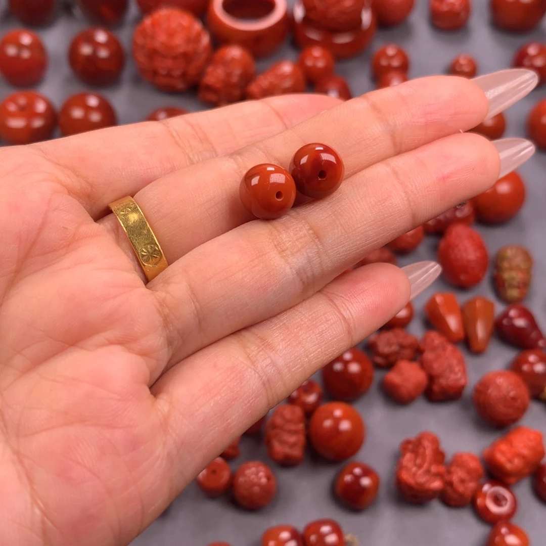 未镶嵌老型对珠8.8mm南红玛瑙?***户