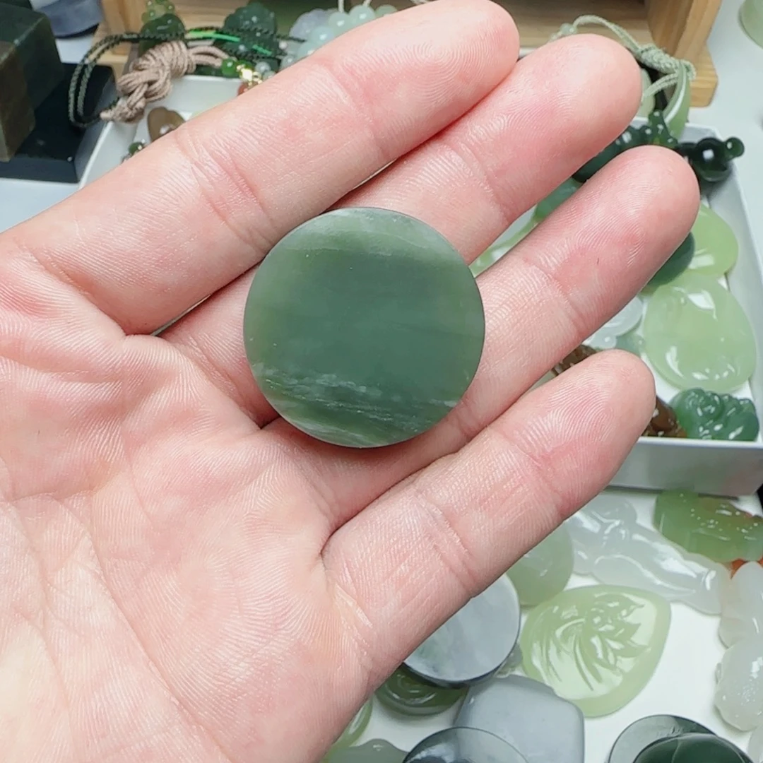 和田玉未镶嵌珠宝半成品