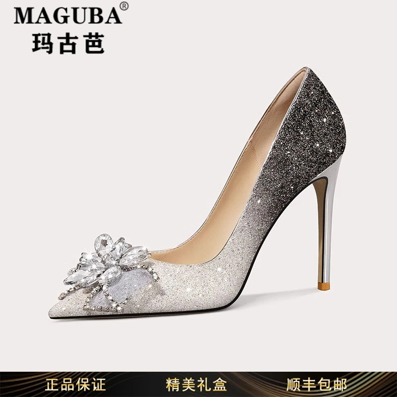 玛古芭女鞋仙女风尖头高跟鞋女新款渐变亮面细跟新娘婚鞋宴会单鞋