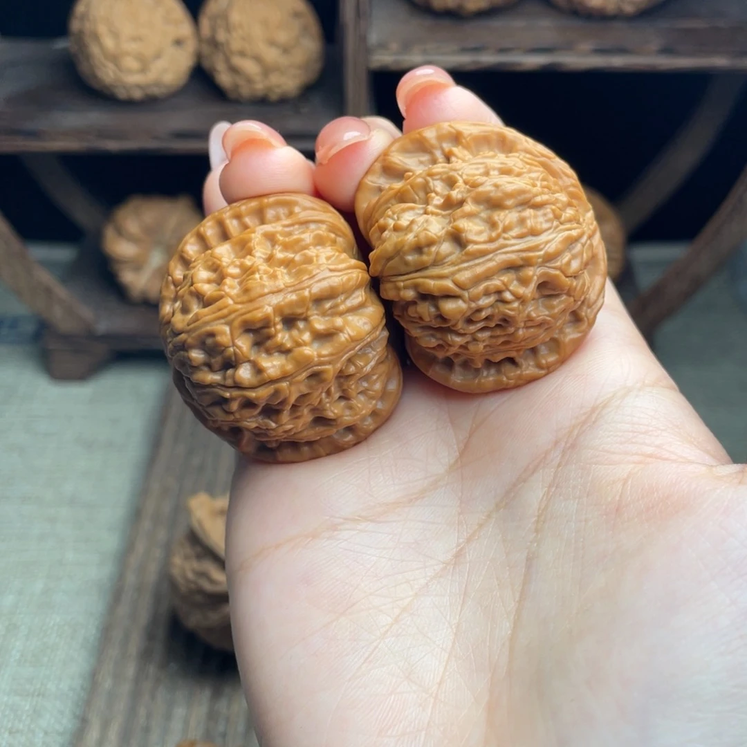想***天文玩核桃吊坠白狮子40