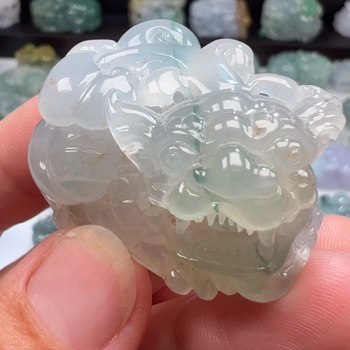 颈饰未镶嵌翡翠貔貅