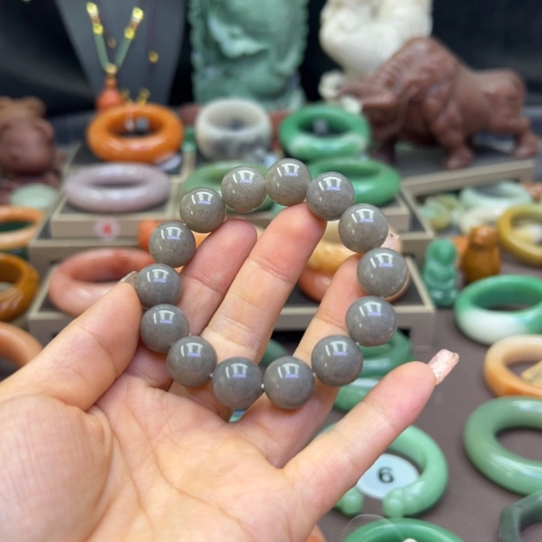 未镶嵌手镯石英岩玉