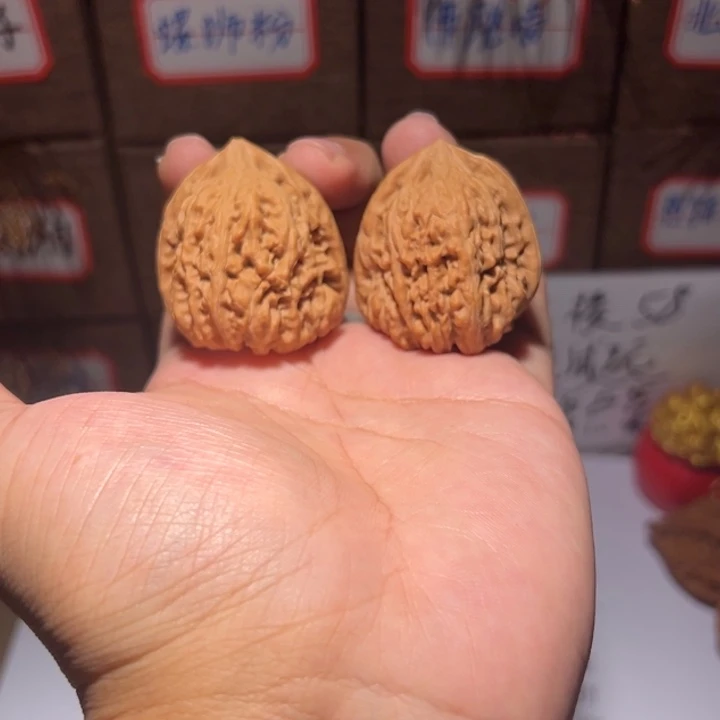 文玩核桃把件35瘦高超帅凹底