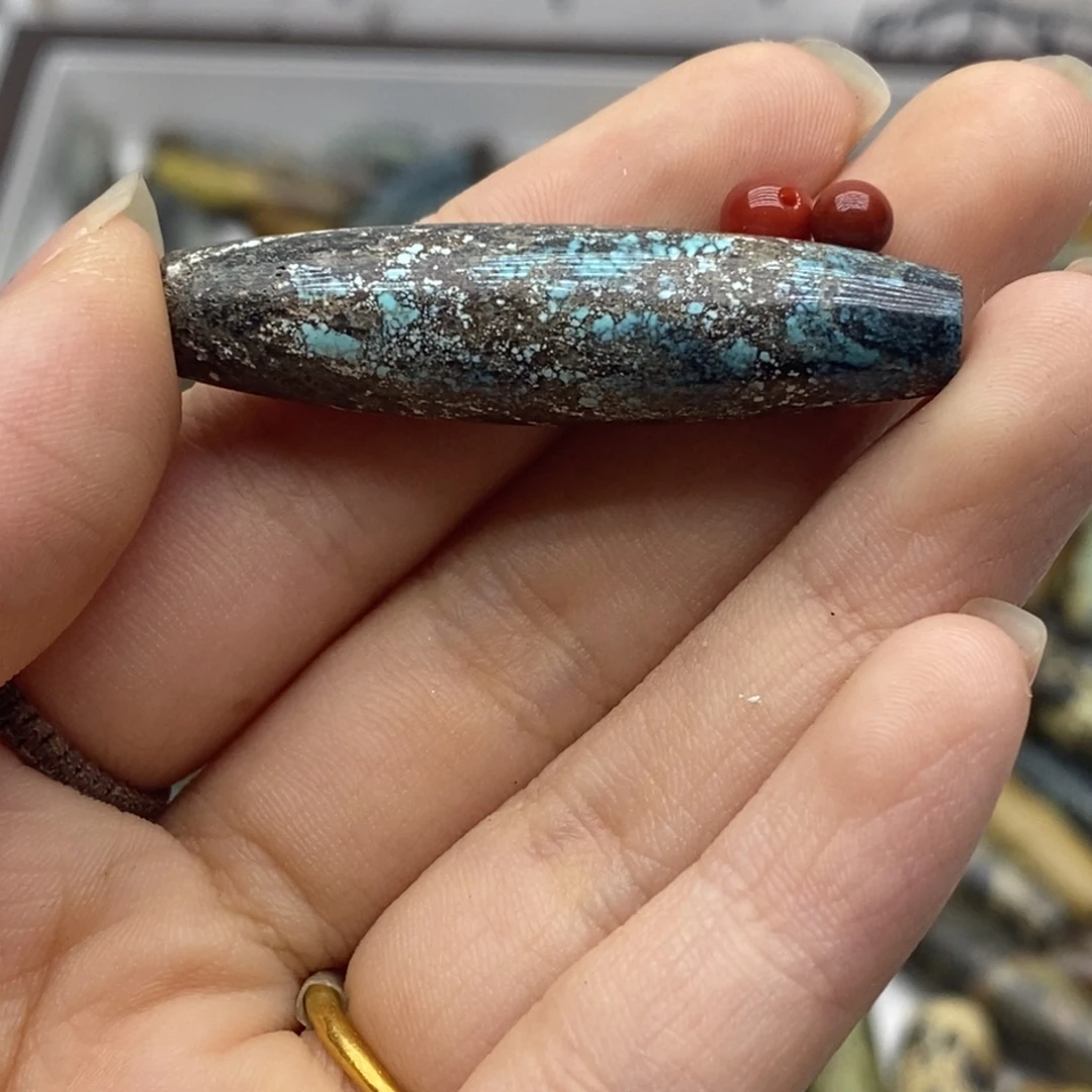 南红玛瑙未镶嵌珠宝奇石
