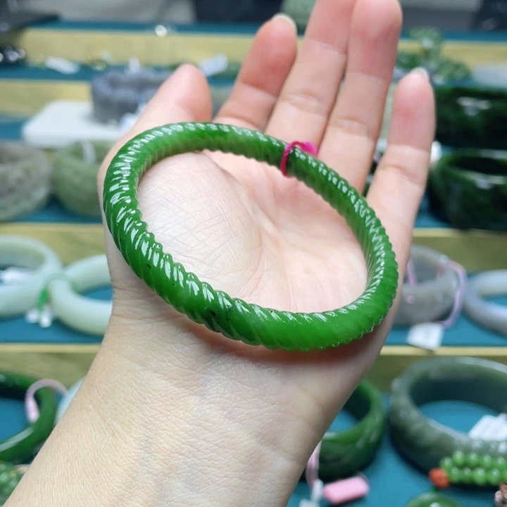 和田玉手镯58圈口 编号18未镶嵌