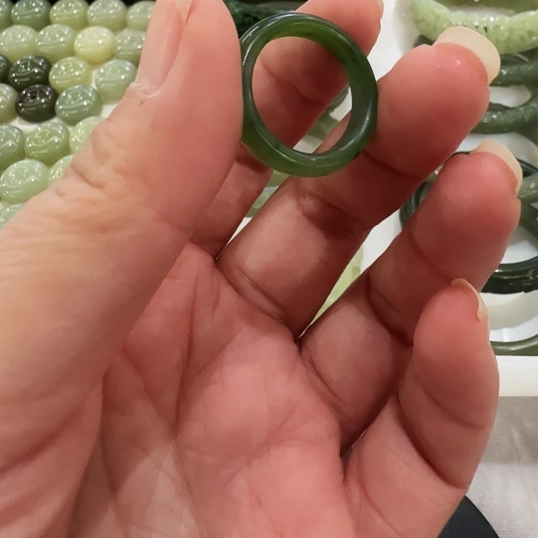 和田玉（碧玉）未镶嵌戒圈