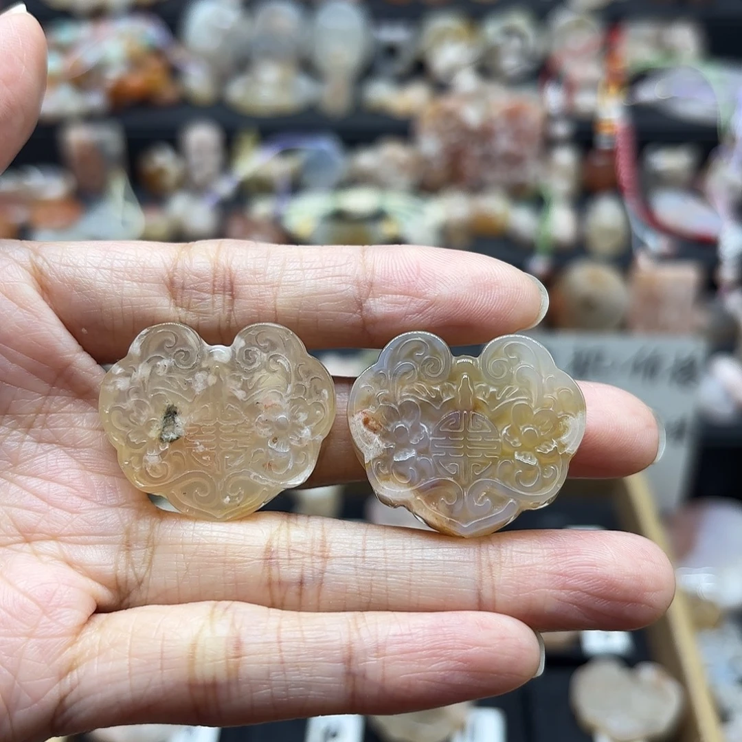 悦***悦玛瑙/玉髓未镶嵌颈饰