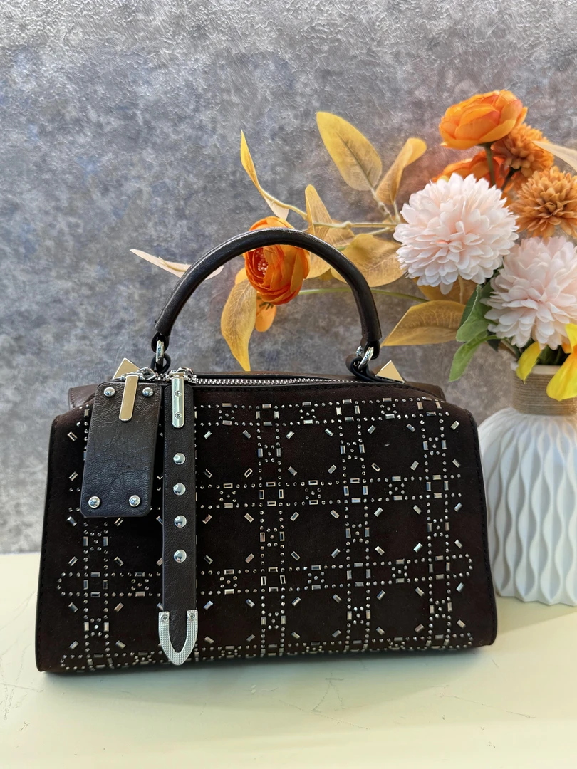 【宠粉福利】2025新款时尚休闲女包