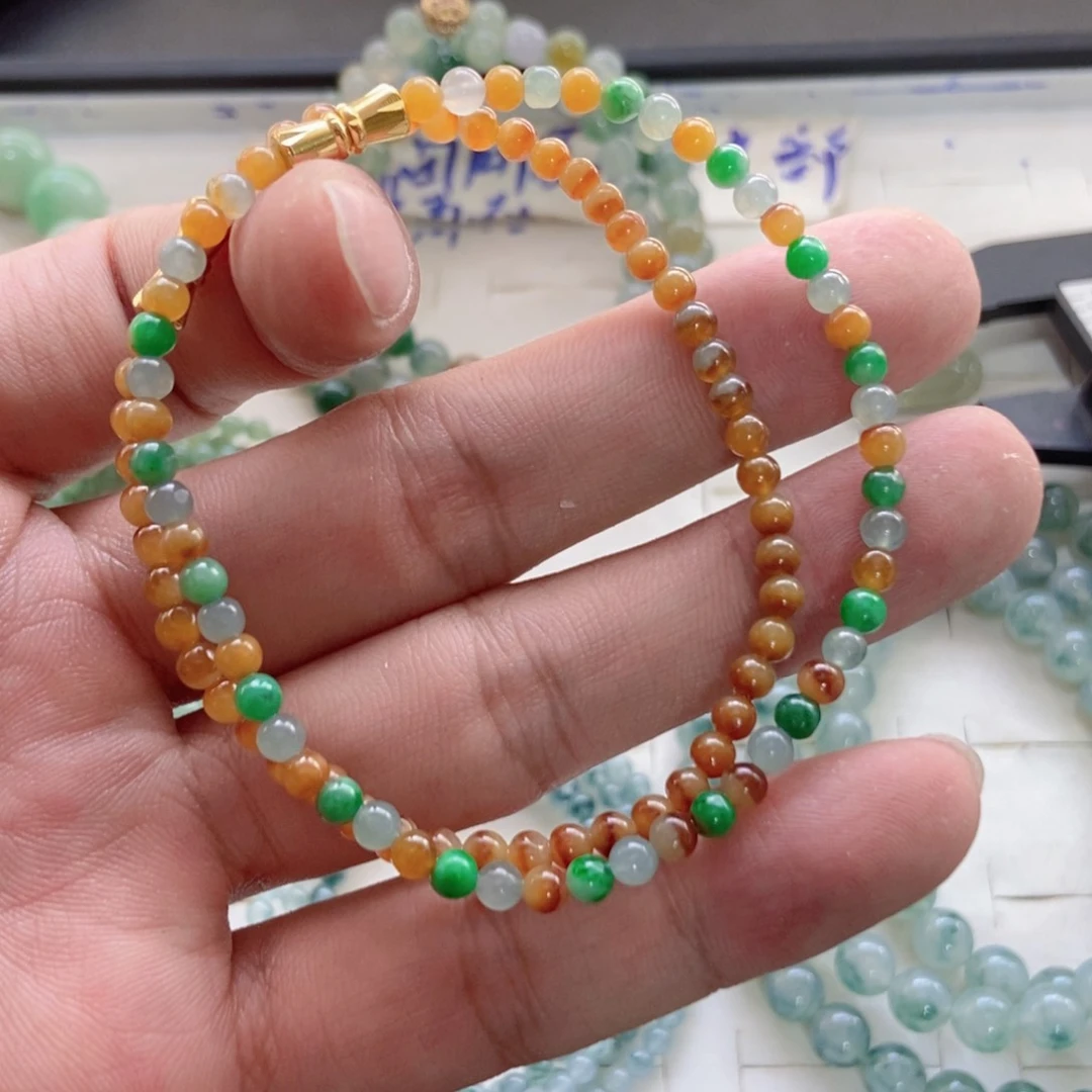 定制翡翠未镶嵌慷*妈手链