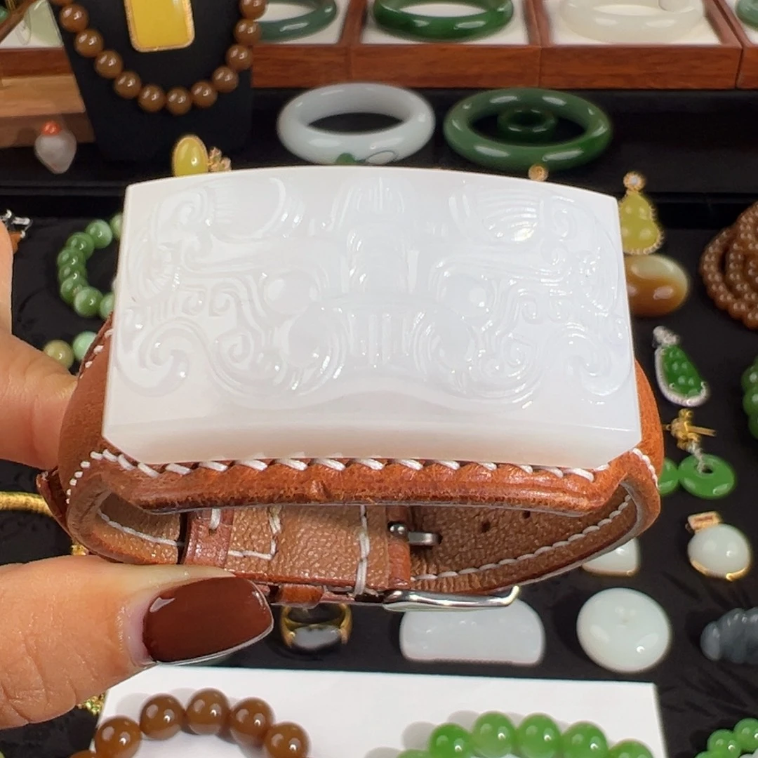 和田玉未镶嵌手链羊脂白油膏兽面大手牌