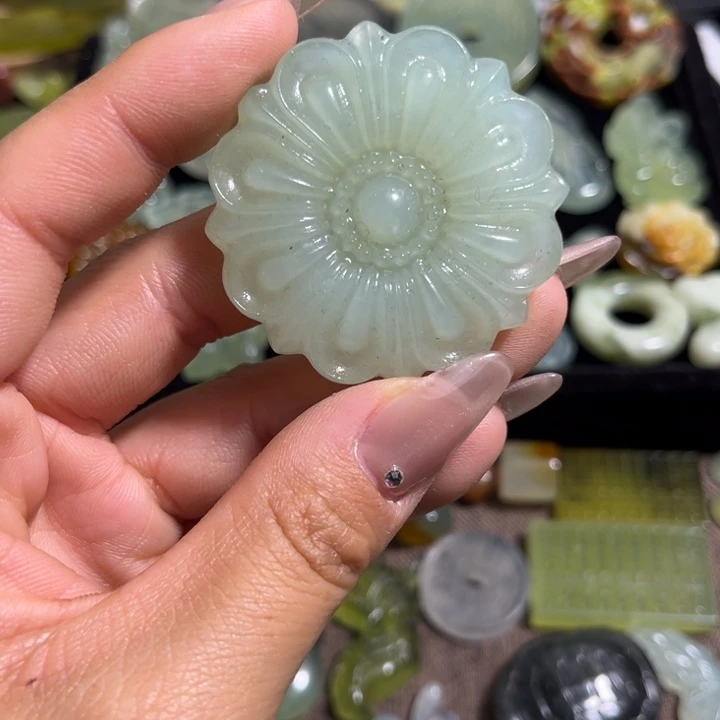 蛇纹石玉合金颈饰