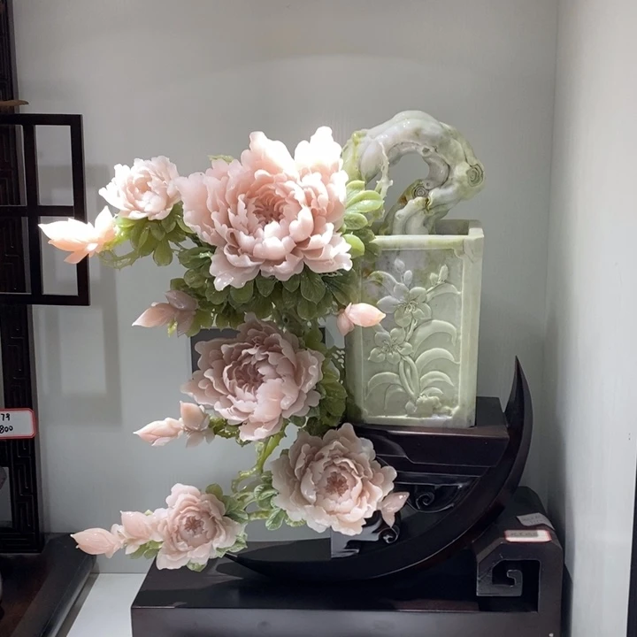 未镶嵌蛇纹石玉（覆膜）珠宝奇石