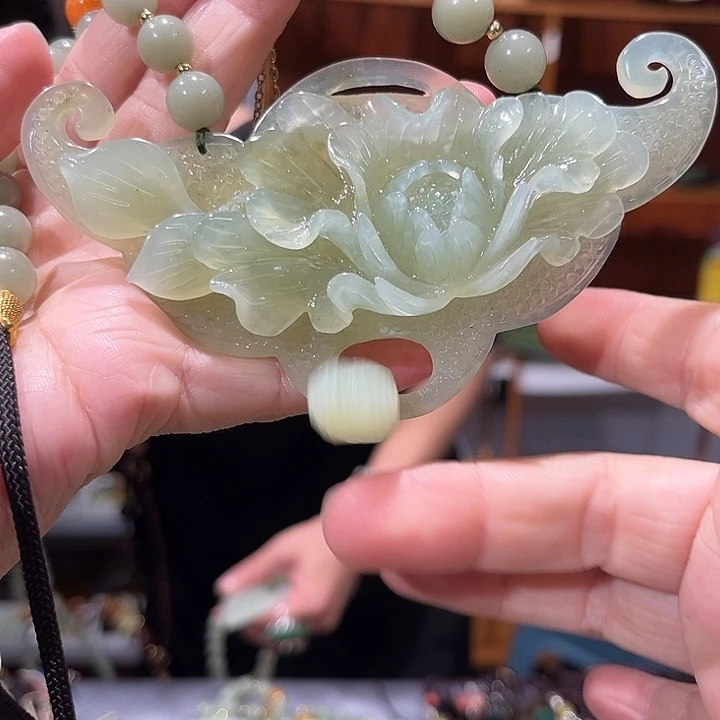 未镶嵌岫玉毛衣链