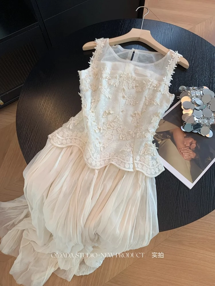 【温莎古堡】法式名媛重工刺绣蕾丝拼接假两件无袖显瘦气质连衣裙女