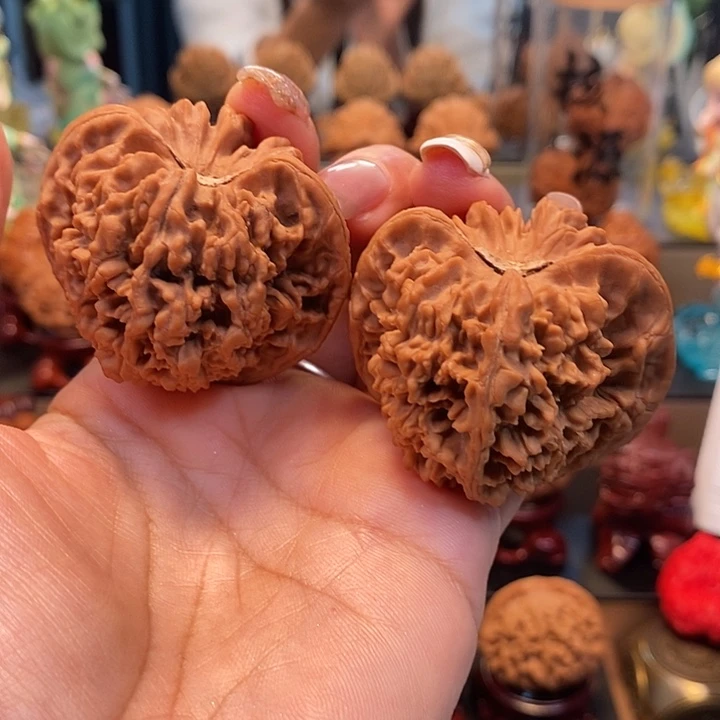 逆****文玩核桃吊坠核桃