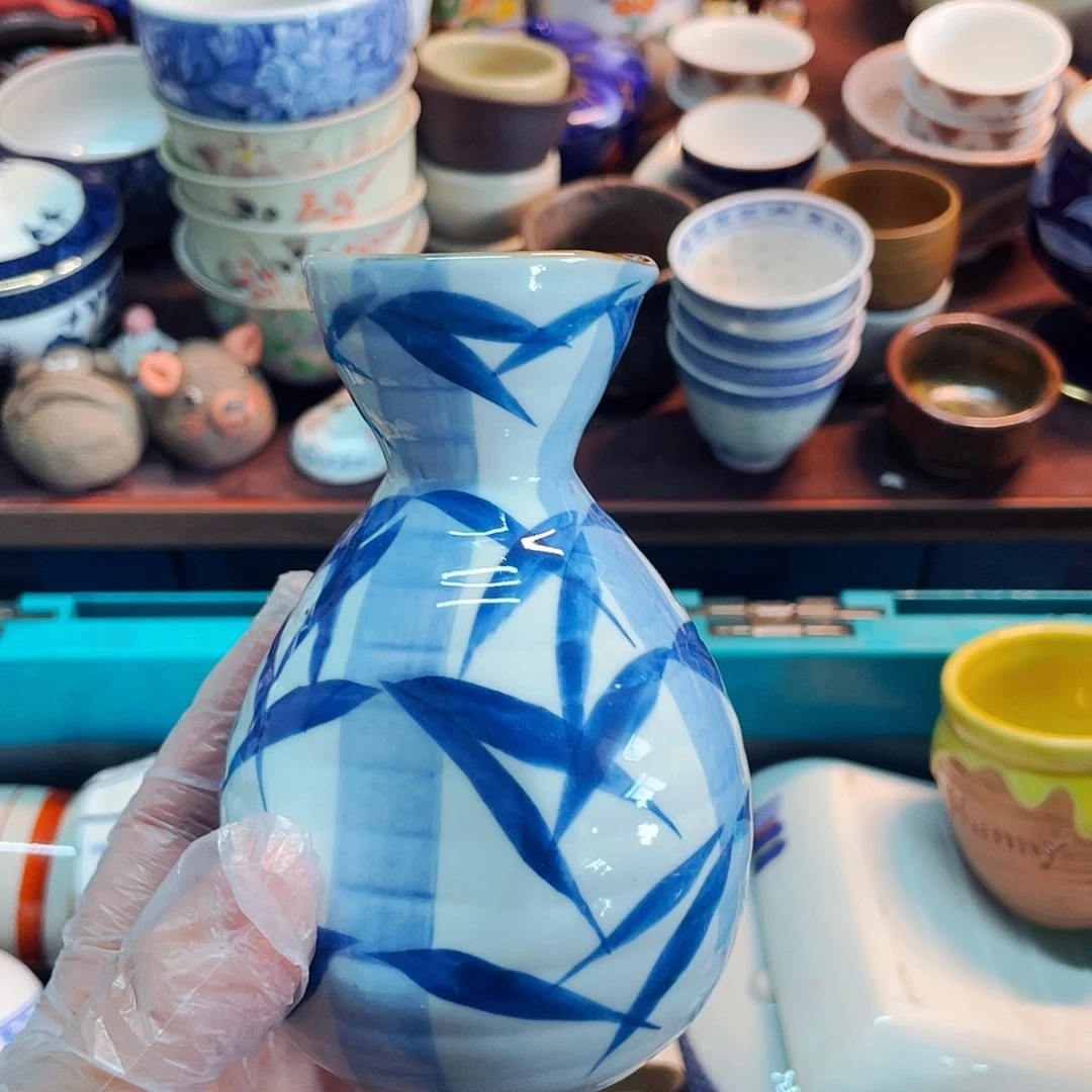 88778997768987778987