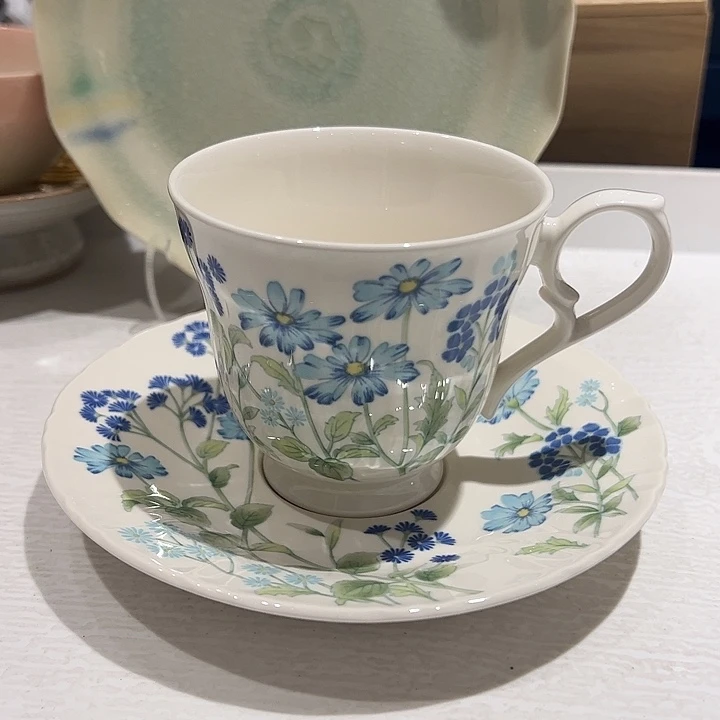 @***常瓷高足葵口蓝色花草咖啡杯一套超美超润