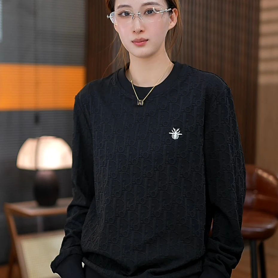 针织提花小蜜蜂秋冬男士暗纹提花字母刺绣百搭亲肤透气微扩卫衣