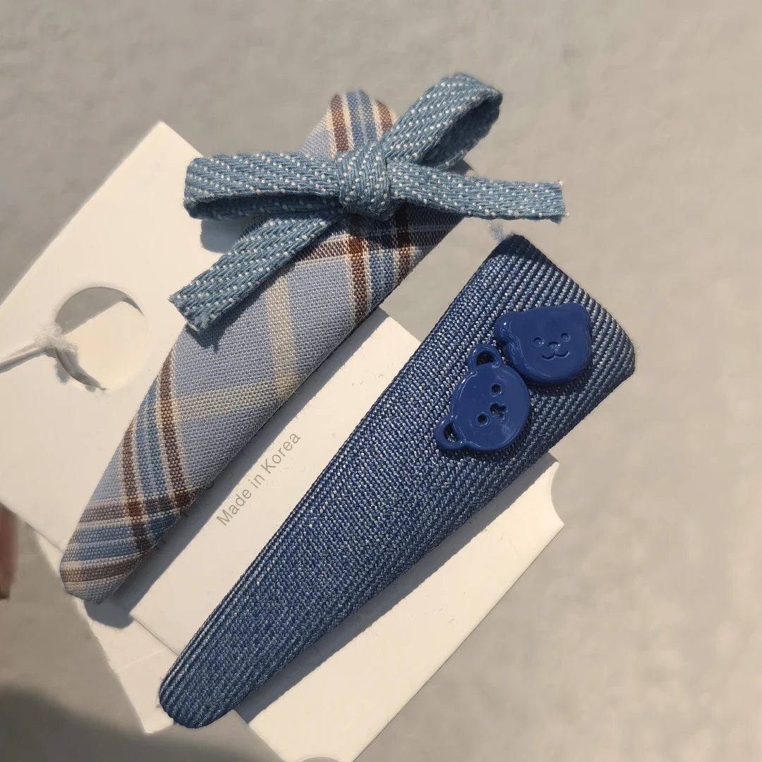 B910深蓝色小熊牛仔格子掰掰夹一对