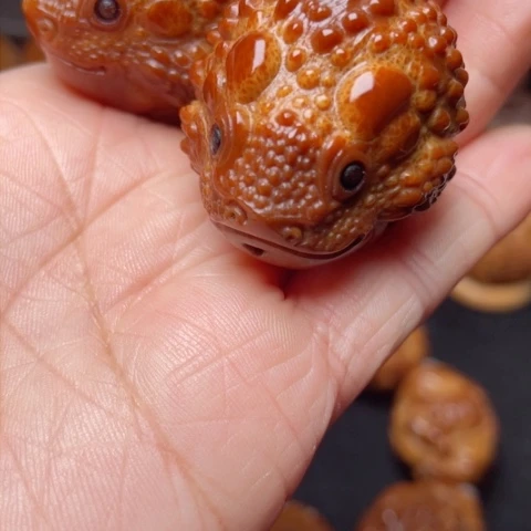 【闪购商品】手串/手链橄榄核35左右金蝉手球