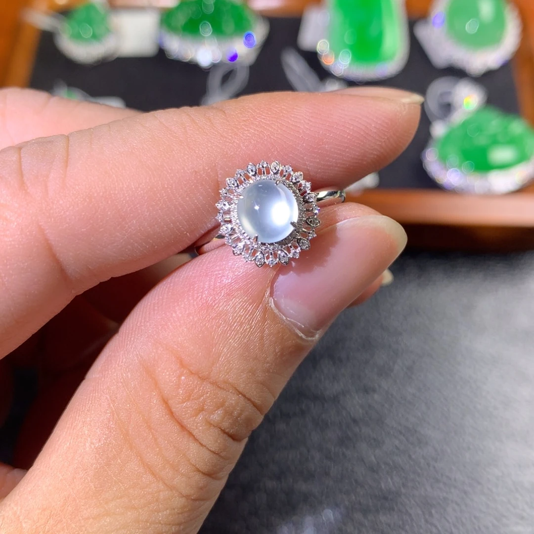 翡翠18K金镶嵌戒指翡翠