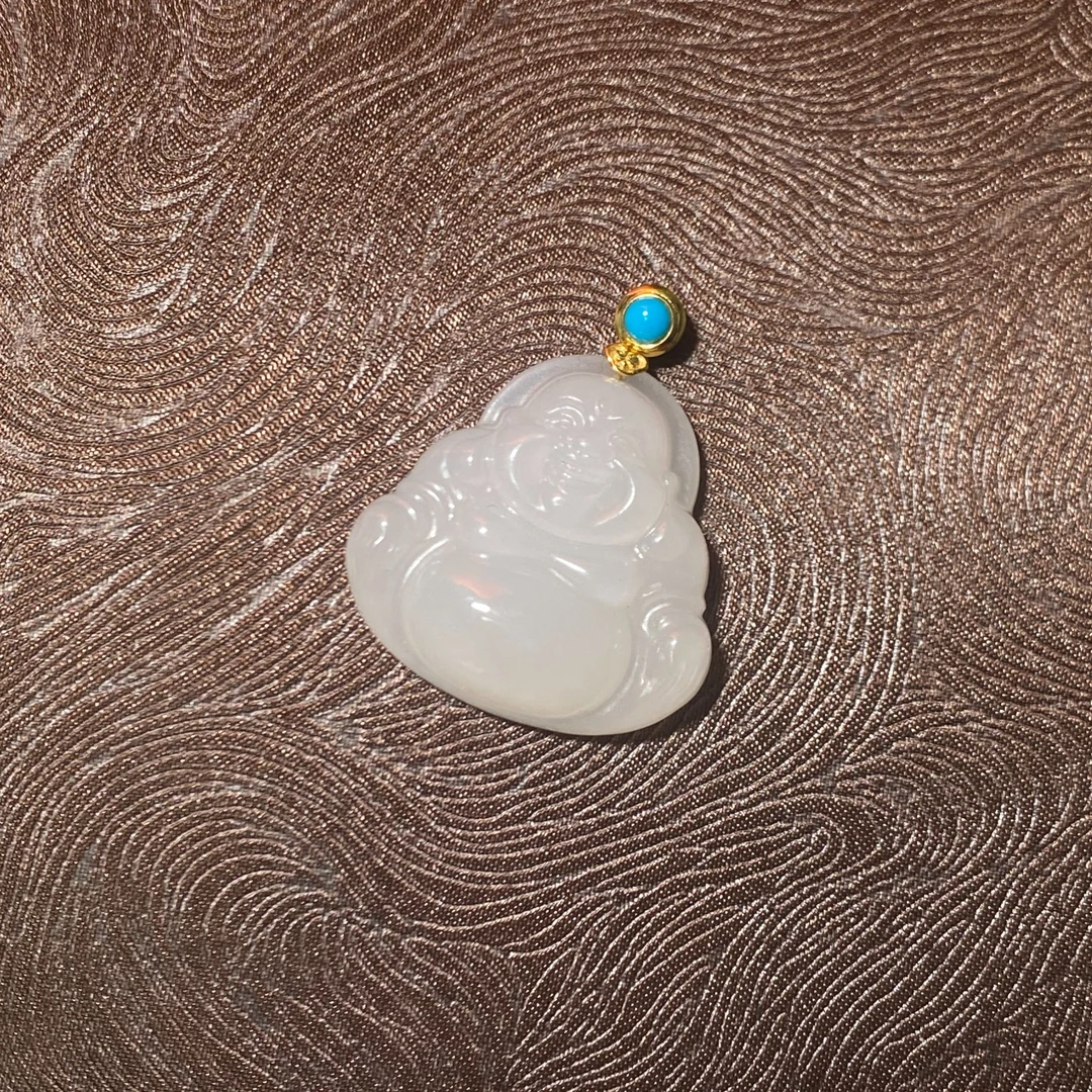 18K金和田玉白玉佛公吊坠