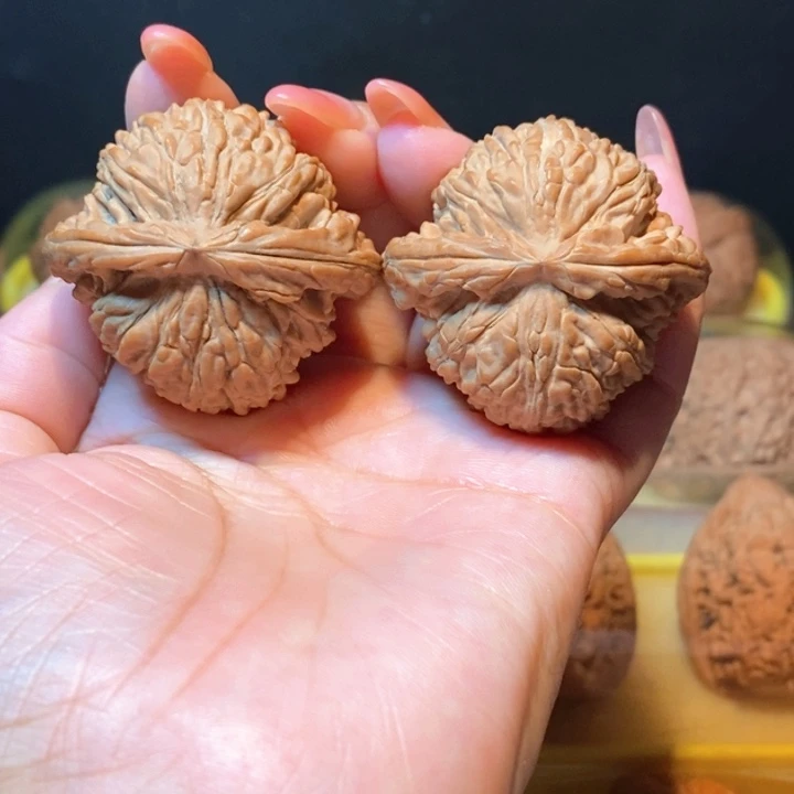 吊坠猴头核桃闷白42