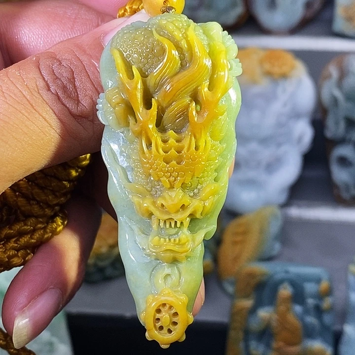 定制翡翠未镶嵌龙牌 买断包抛光3天