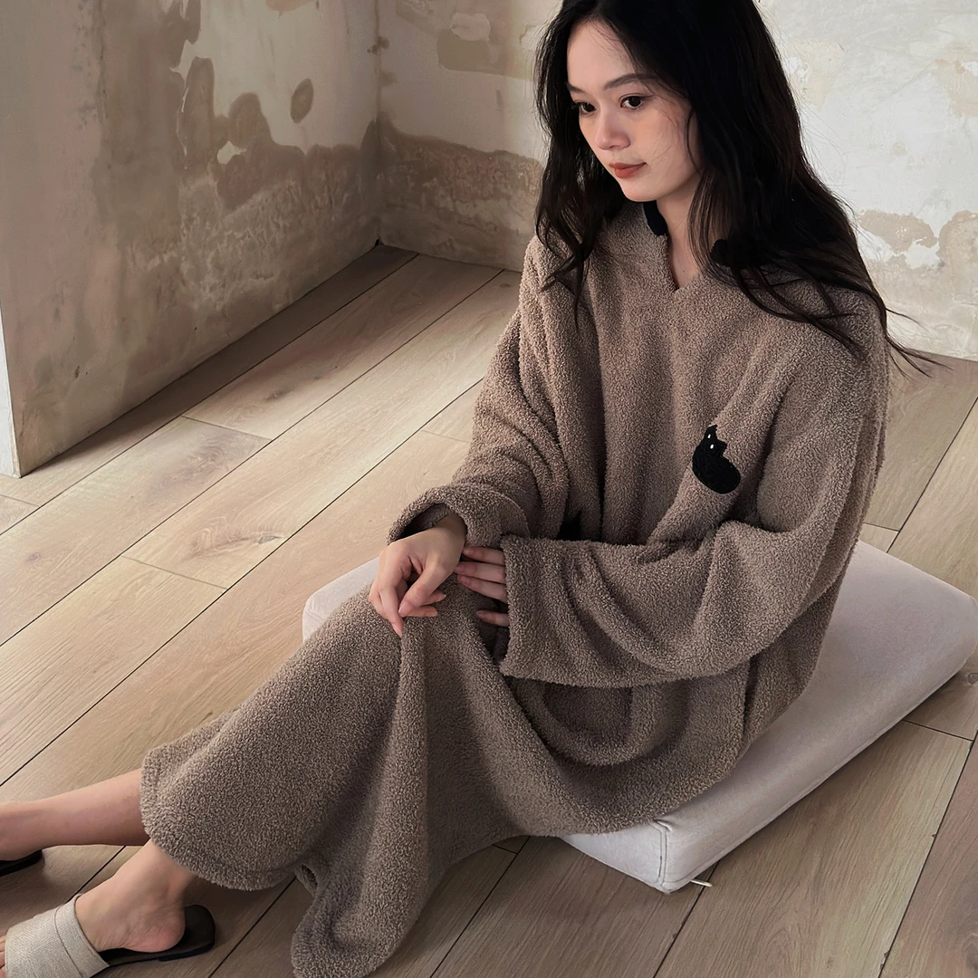 2025年新款珊瑚绒睡裙女秋冬季长款连衣裙子冬天孕妇法兰绒家居服