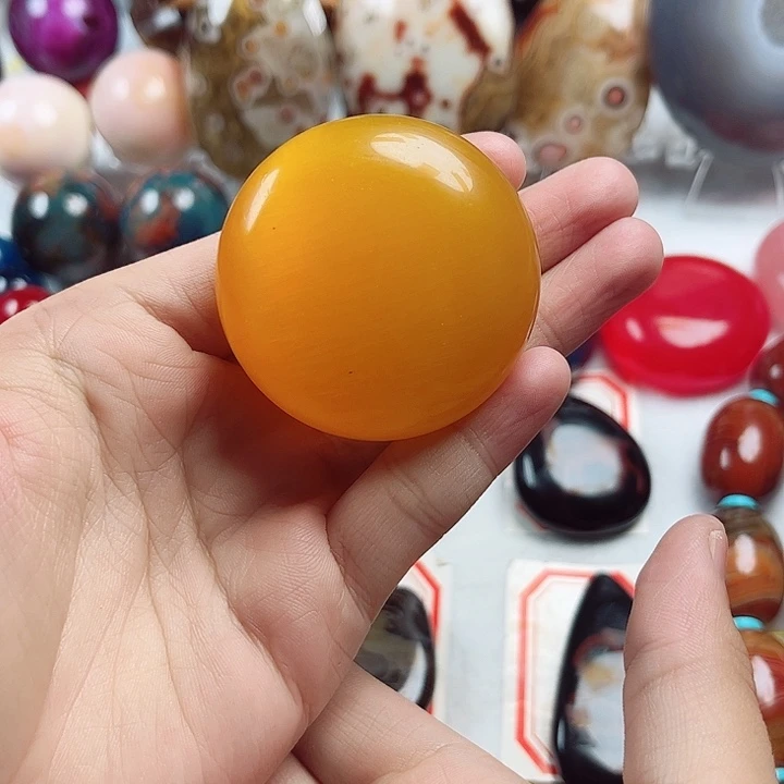 玛瑙/玉髓未镶嵌珠宝奇石