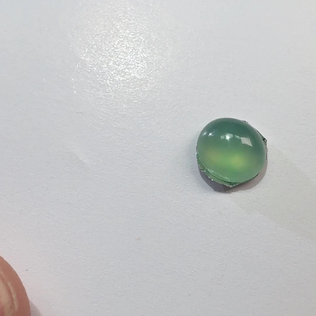 翡翠未镶嵌颈饰蛋面