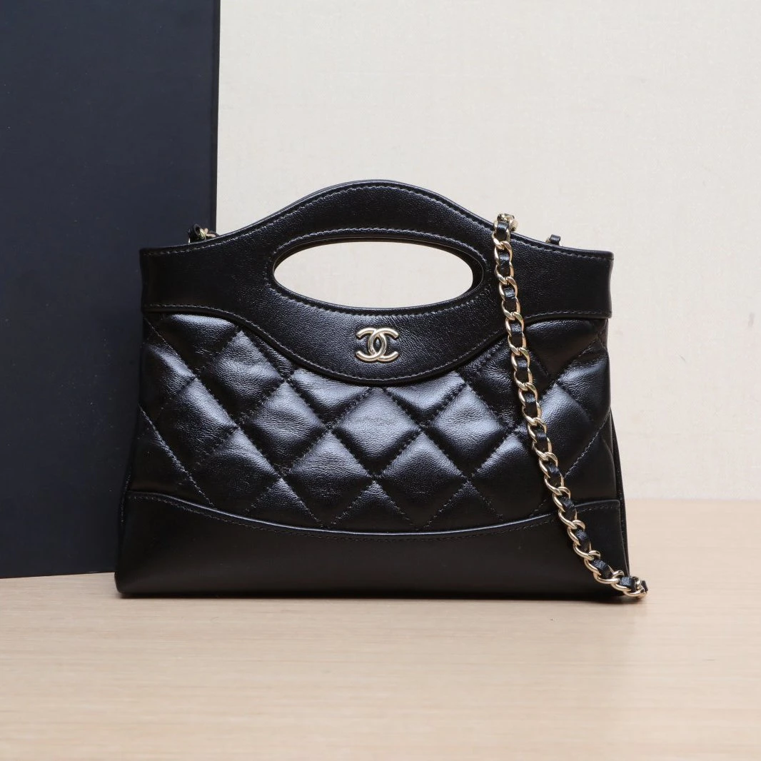 99新 Chanel/香奈儿 【黑黑】31Bag Nano 横版 黑色 镭射标
