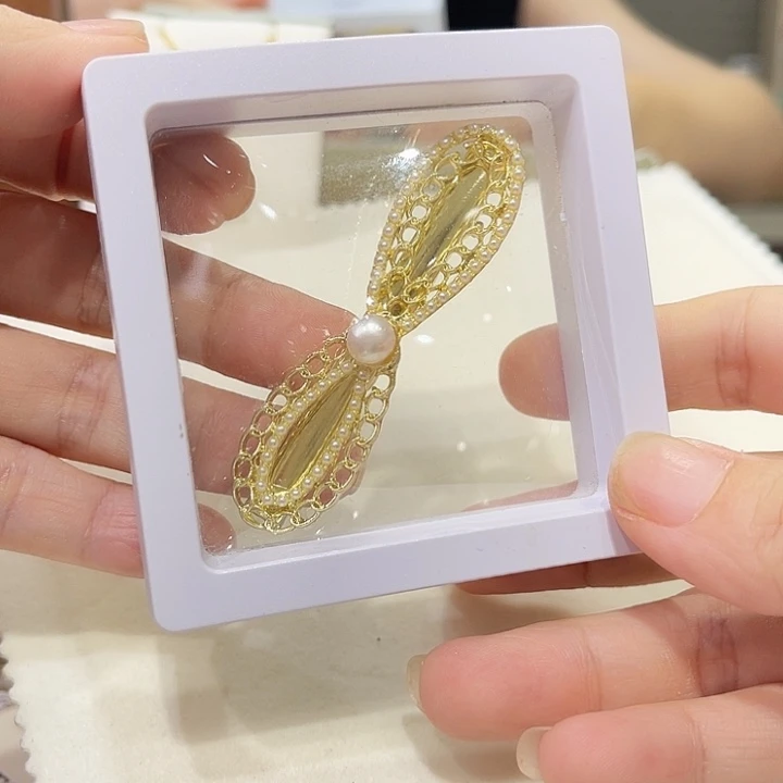 合金淡水珍珠胸饰