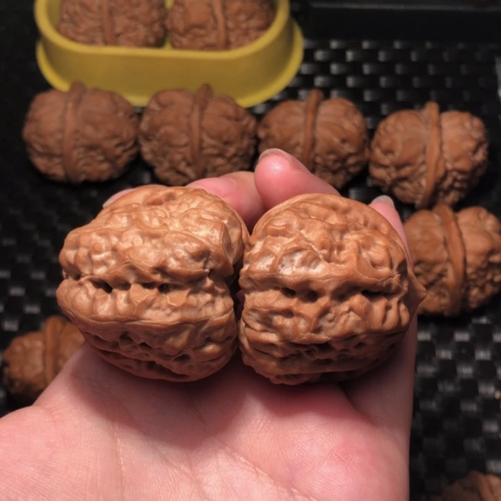把件文玩核桃39四开背肌肉蛙王