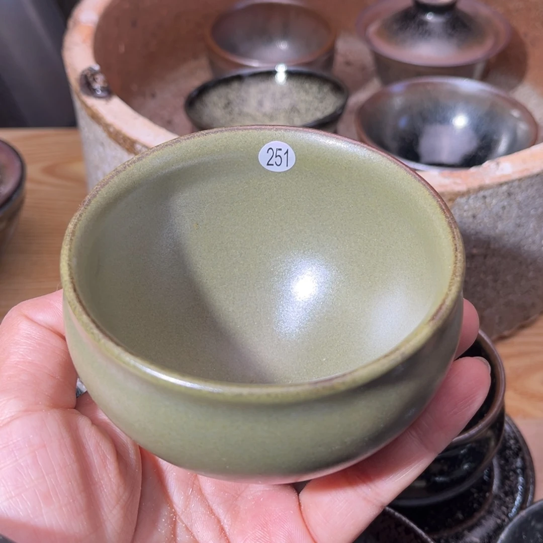 茶盏义兴龙窑坚持真柴烧