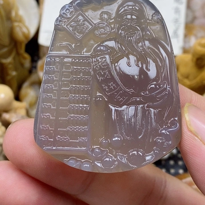 颈饰未镶嵌石英质玉