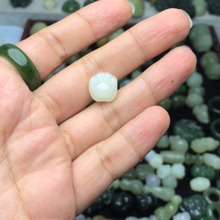 【闪购商品】和田玉未镶嵌颈饰