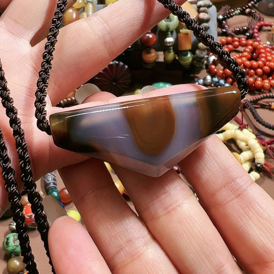 玛瑙/玉髓颈饰未镶嵌