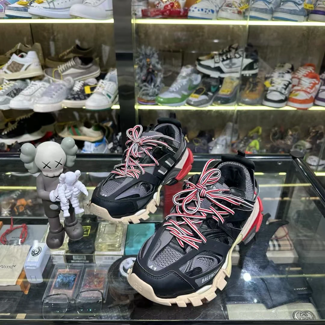 99新 Balenciaga/巴黎世家 track黑红配色老爹鞋/41码/原盒