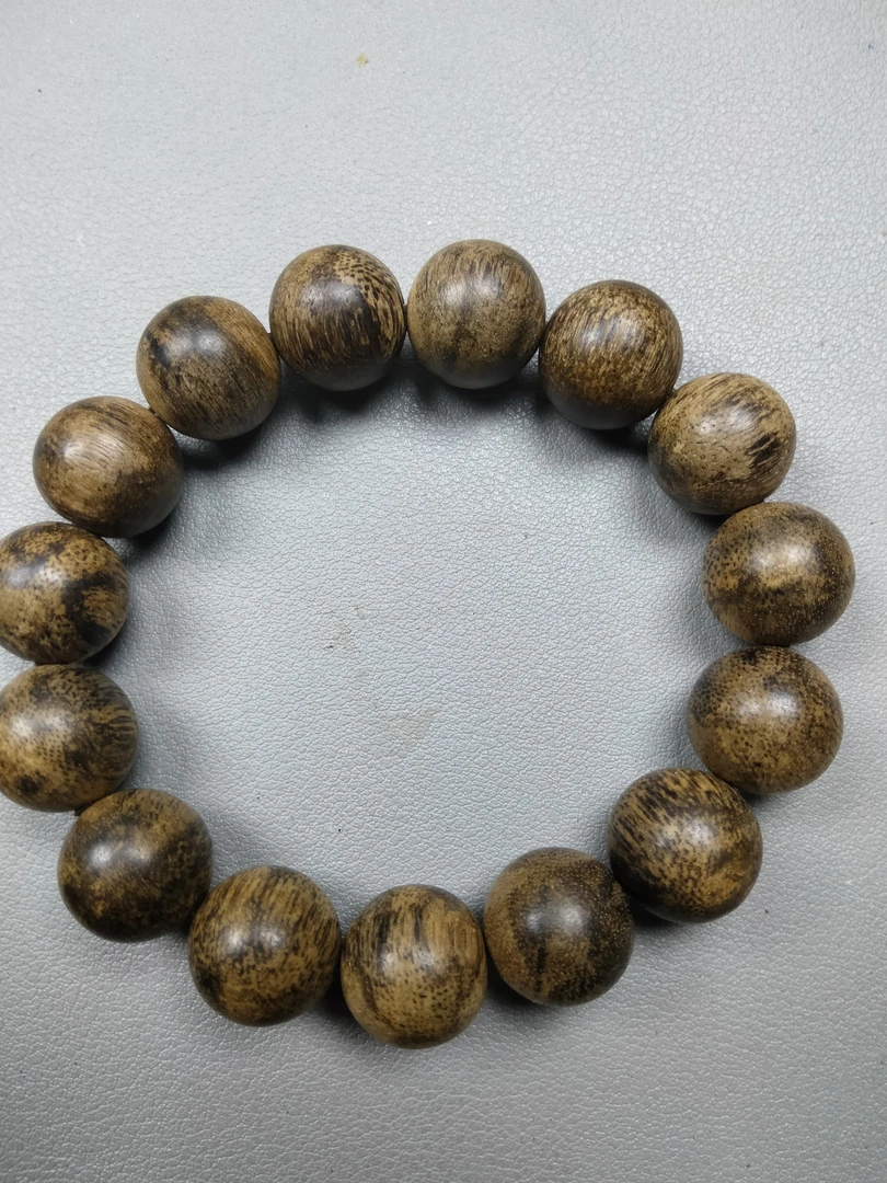 沉香手串印尼达拉干