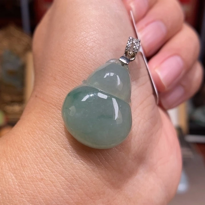 【闪购商品】颈饰银S925镶嵌翡翠55