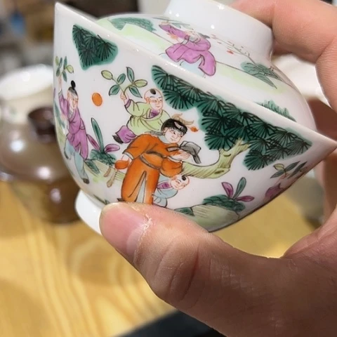 是一个不想被束缚到自己想逃也不会