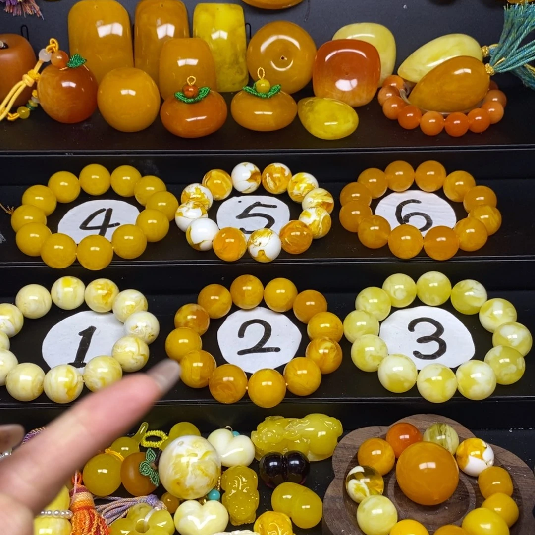 用***6老蜡色精品手串一条