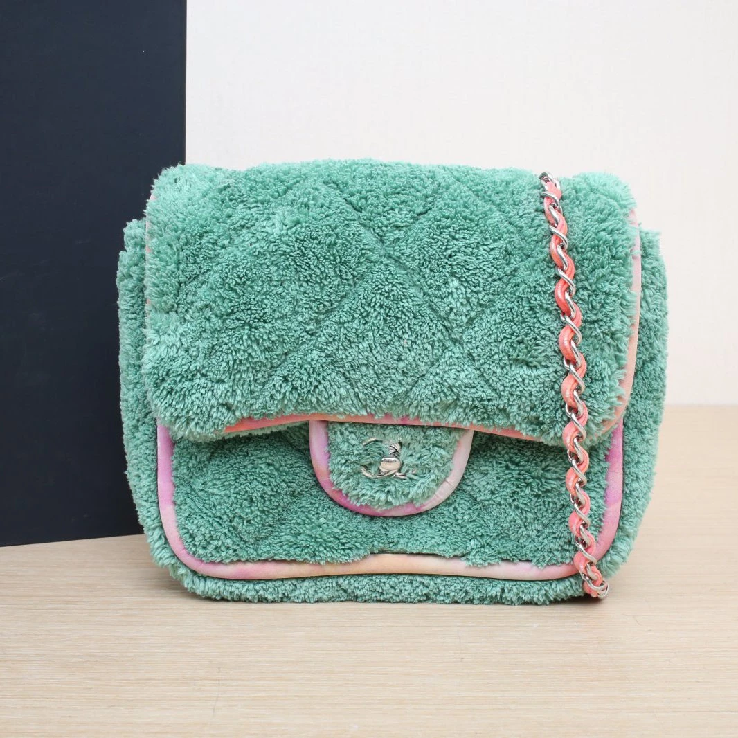 95新 Chanel/香奈儿 【黑黑】绿色 30开 20秋冬 方胖子水彩限定
