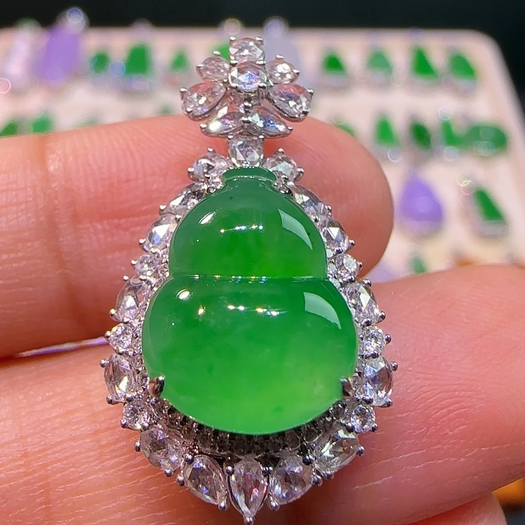 翡翠18K金镶嵌吊坠(不含链)