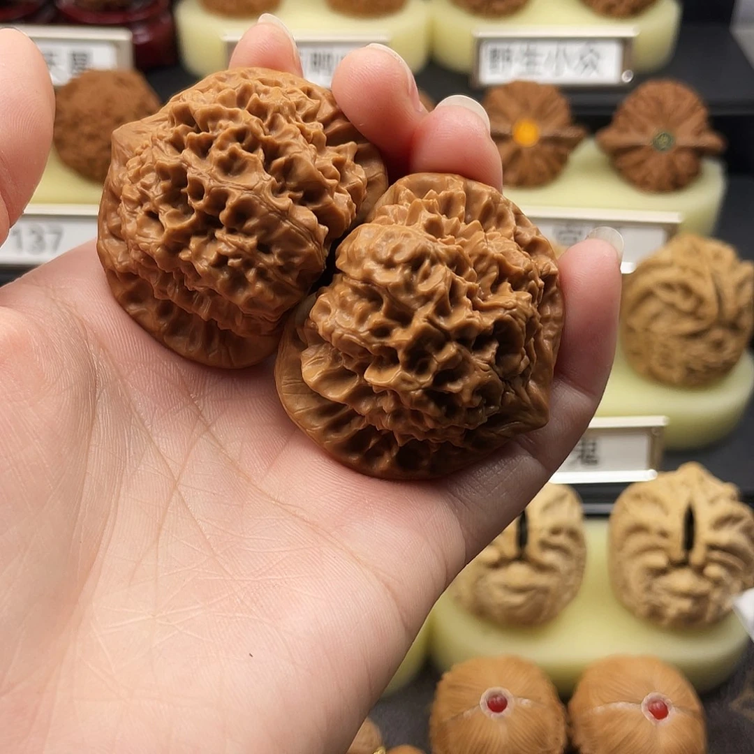 文玩核桃把件开****4官帽45尺800