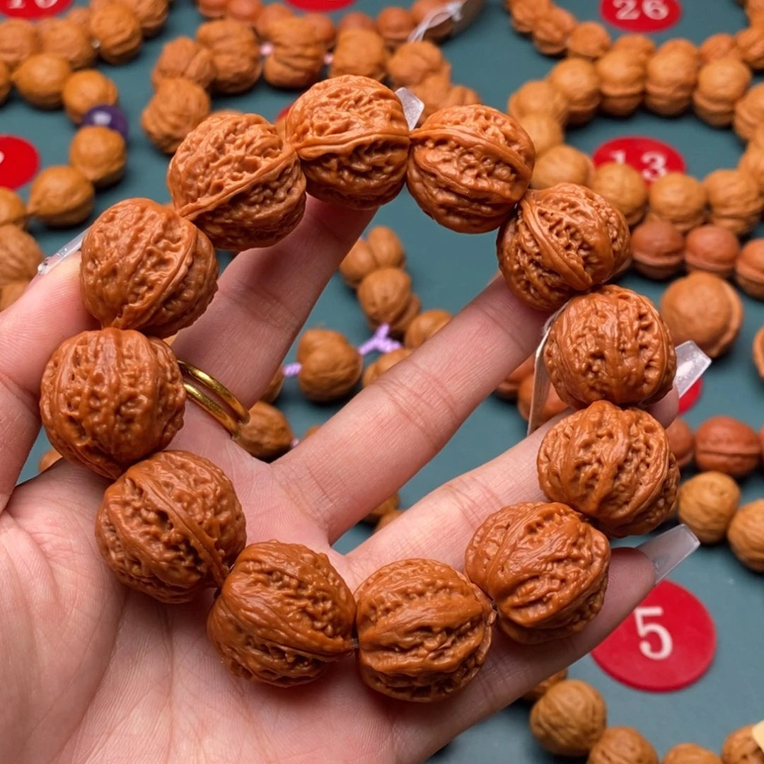 手串文玩核桃红皮爱心八棱