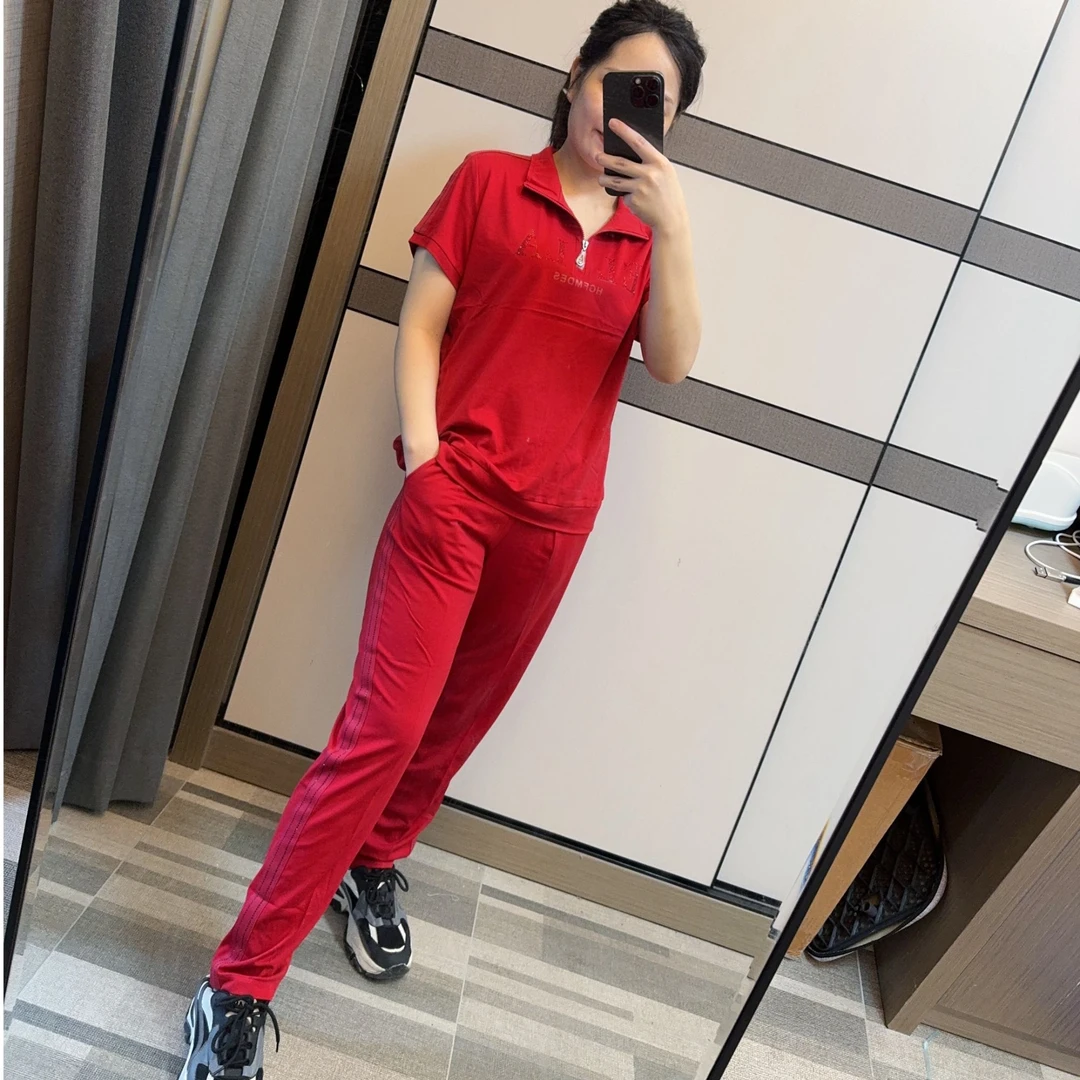 3986枣红色休闲运动套装