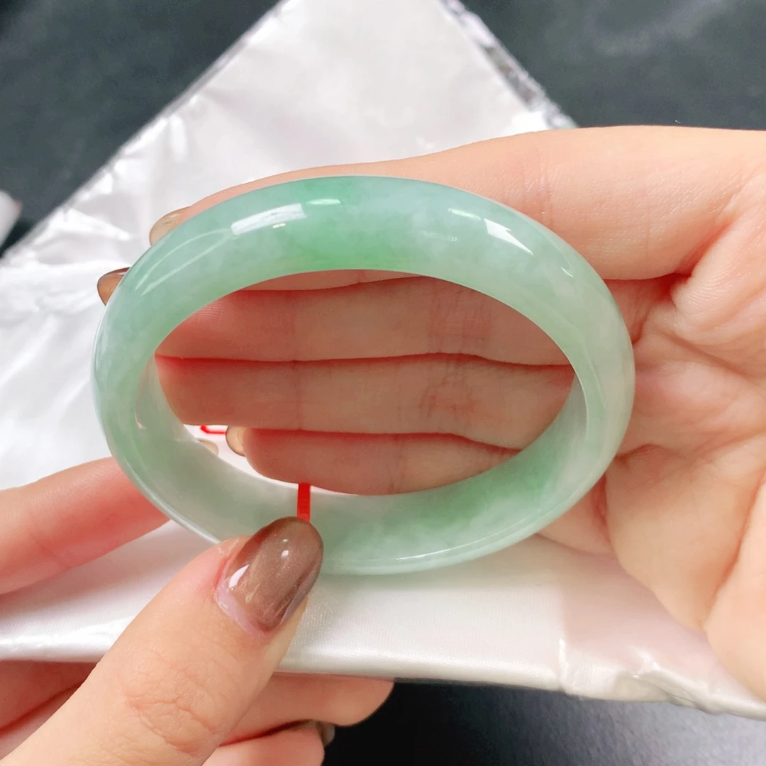 翡翠未镶嵌手镯55圈1582